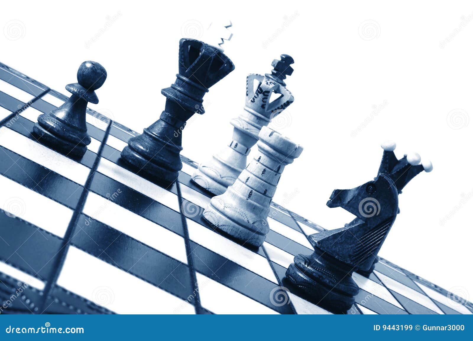 1+ Thousand Chess Opening Move Royalty-Free Images, Stock Photos & Pictures