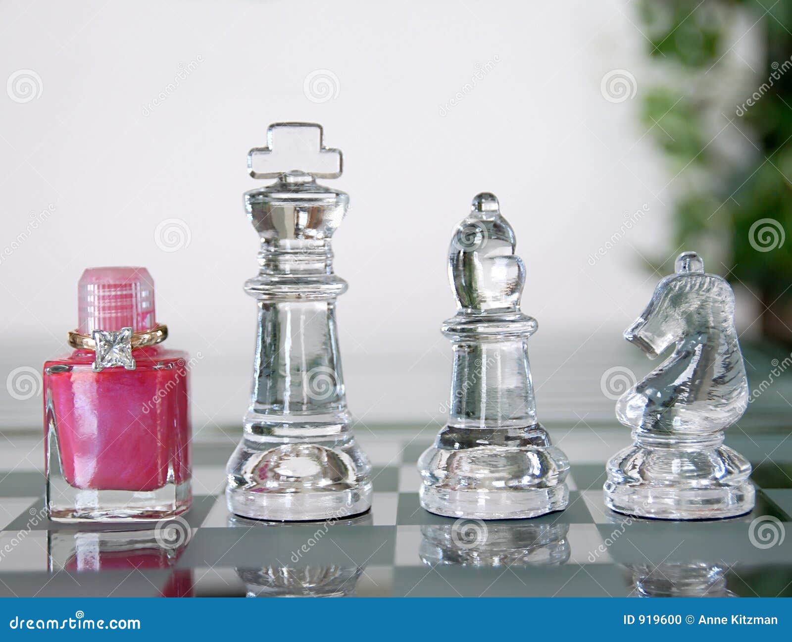 King chess online perfume