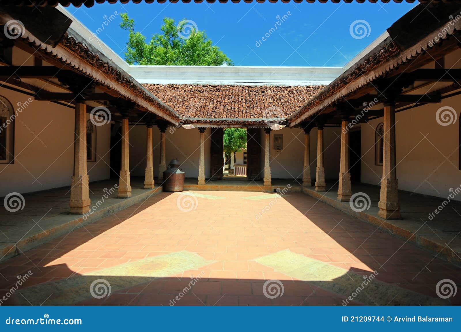 Chettinad House Stock Photo Image Of Hinduism Asia 21209744 chettinad-house-stock-photo-image-of-hinduism-asia-21209744