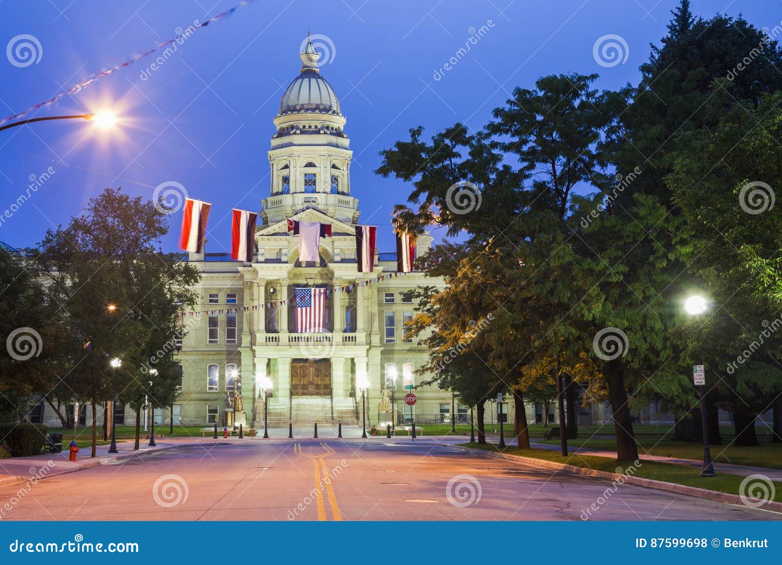 cheyenne, wyoming - state capitol building