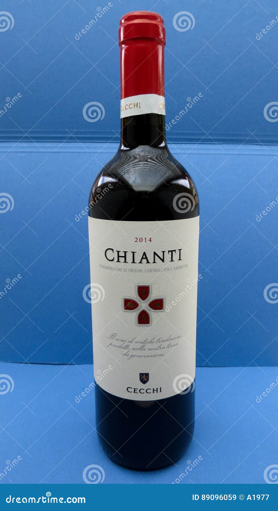 Chianti de vin rouge image stock éditorial. Image du pouvez 89096059