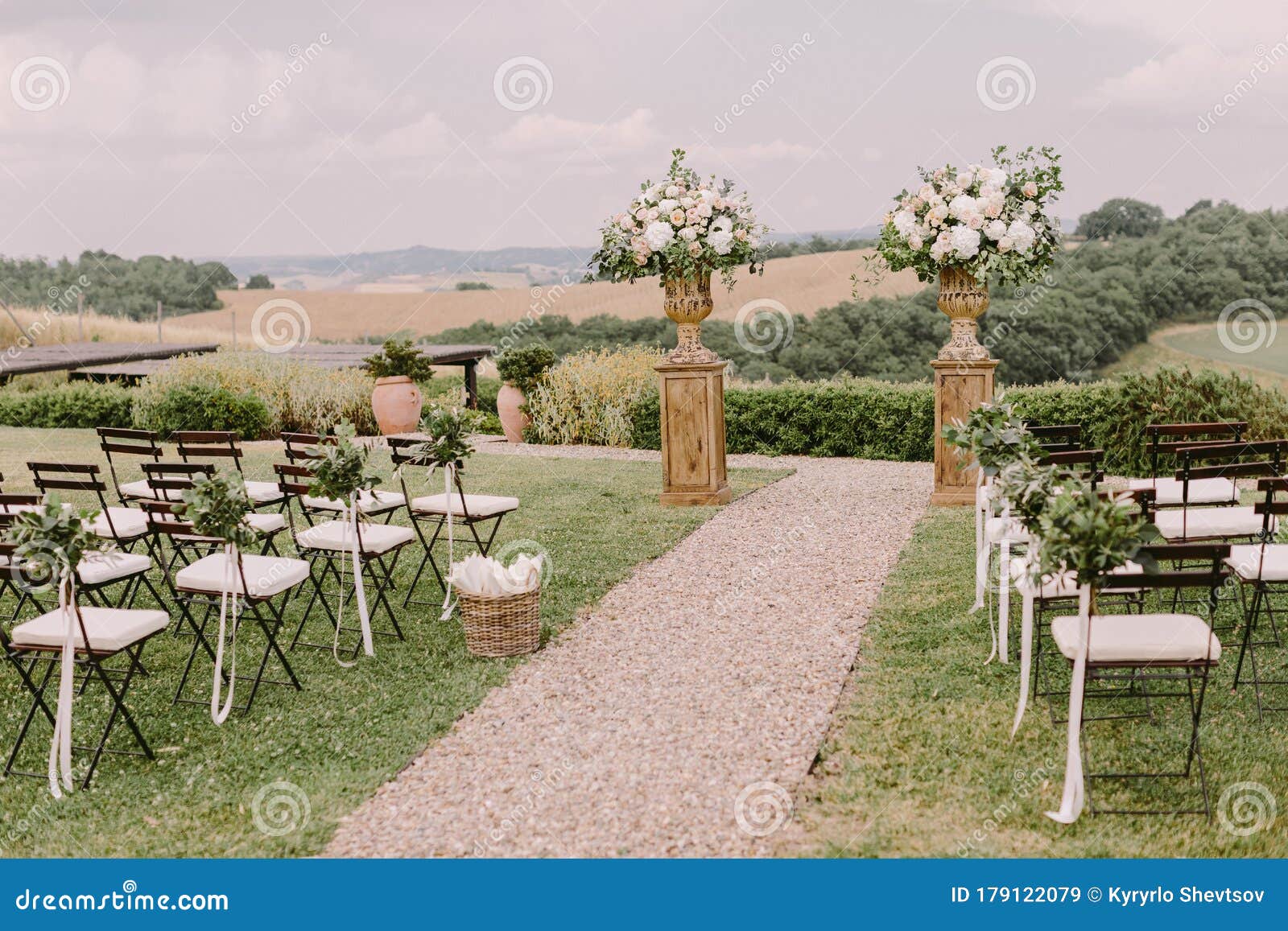 chic wedding venue in tuscany italy