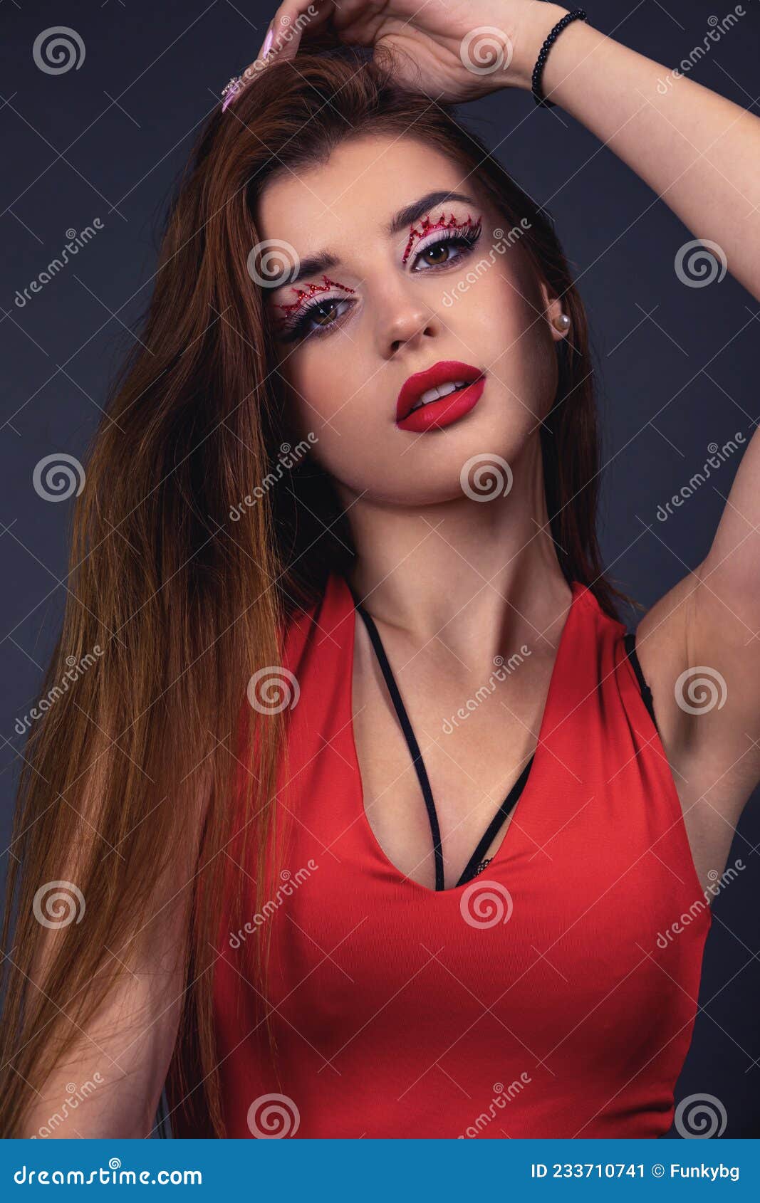 Chica De Fuego Inventó La Idea De Halloween. Sesión De Belleza En El Estudio Con Maquillaje De Halloween Imagen de archivo - Imagen de fuego, pelo: 233710741 Chica De Fuego Inventó La Idea De Halloween. Sesión De Belleza En El Estudio Con Maquillaje De Halloween Imagen de archivo - Imagen de fuego, pelo: 233710741