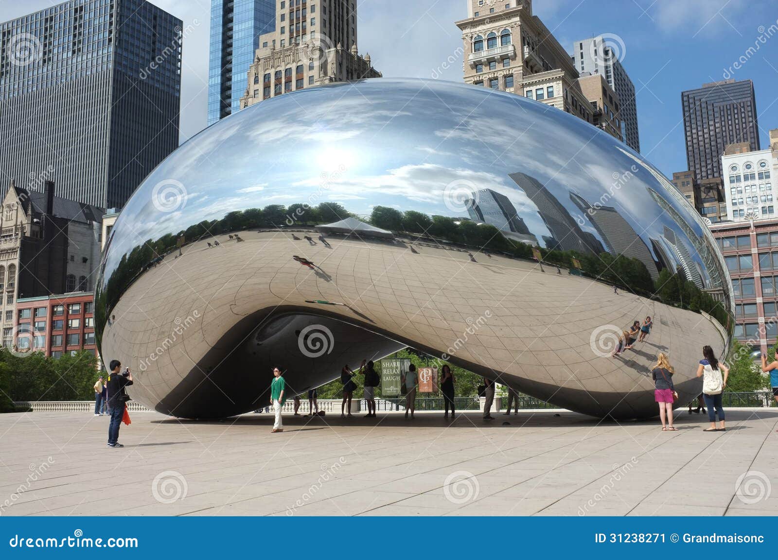 Chicago bean editorial photo. Image of millennium, people 31238271