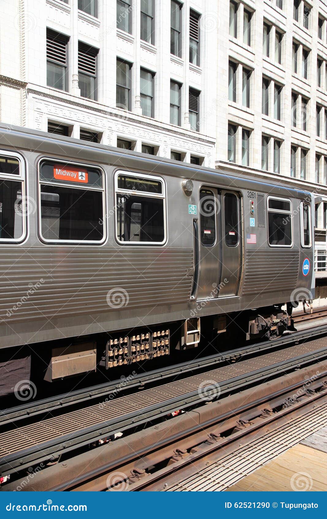 Chicago Elevated Train Editorial Image 36772068