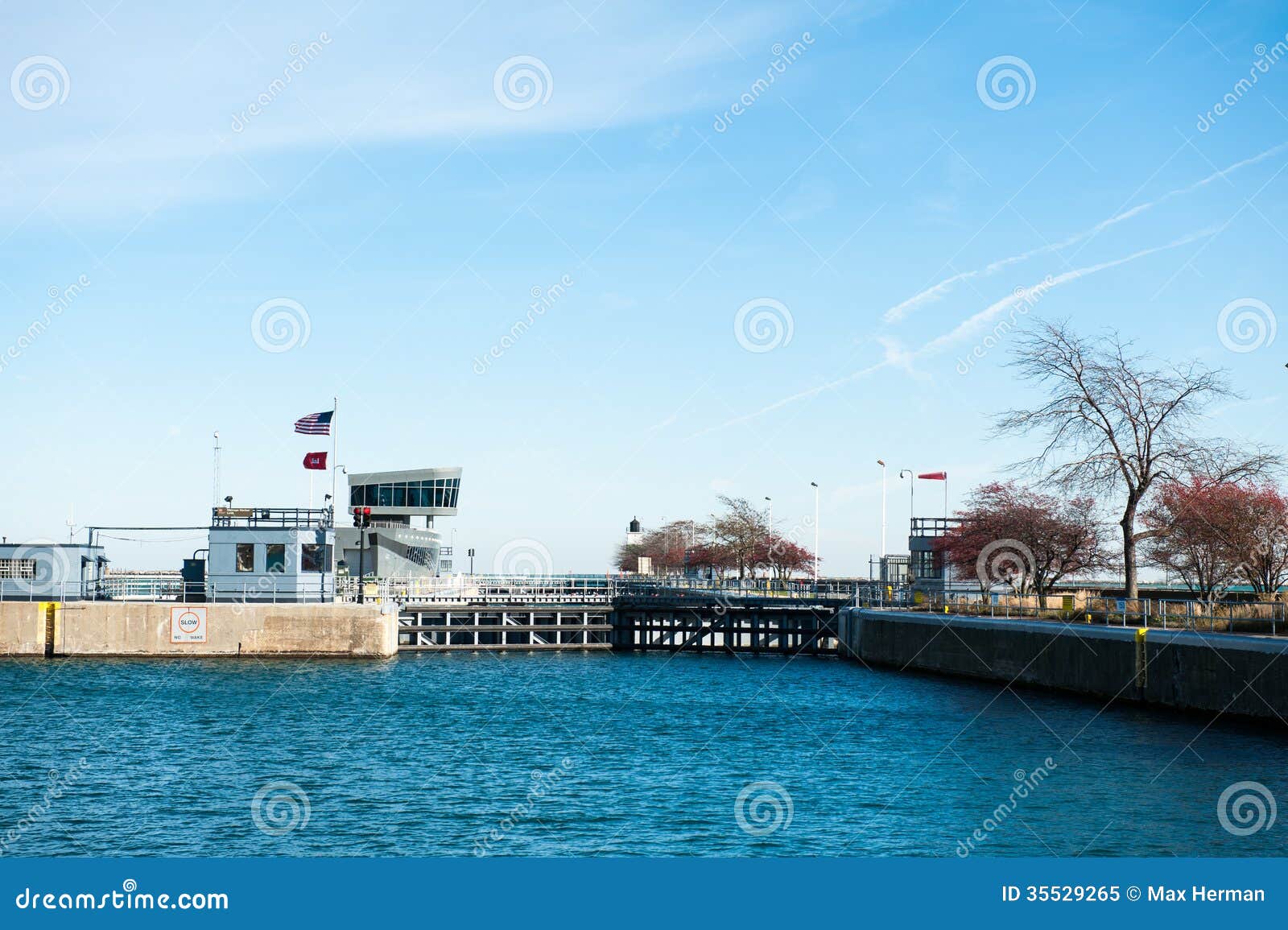 Chicago Harbor Lock editorial image. Image of lock, michigan 35529265