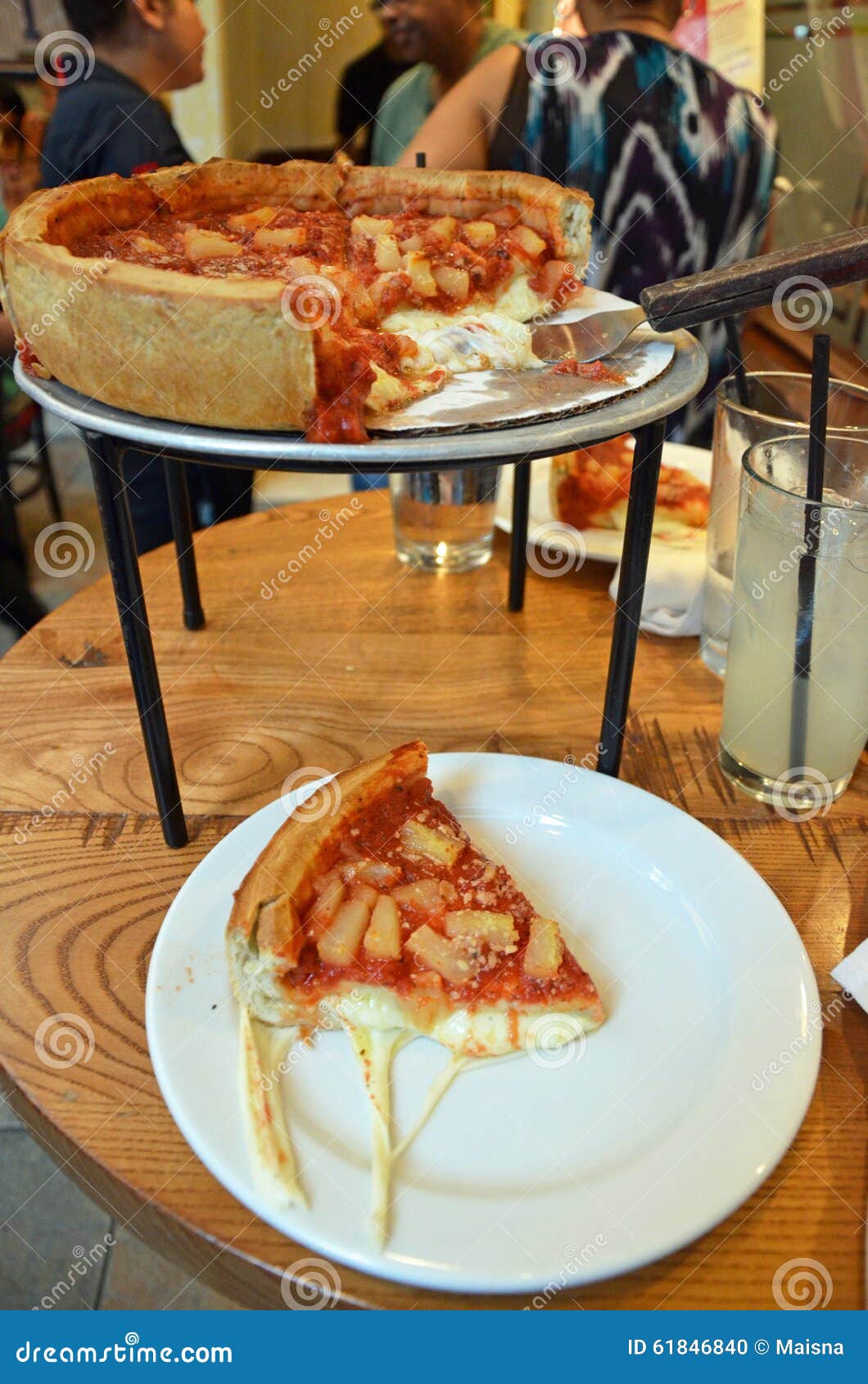 Chicago Style Deep Dish Pizza Editorial Image - Image of table, travel ...