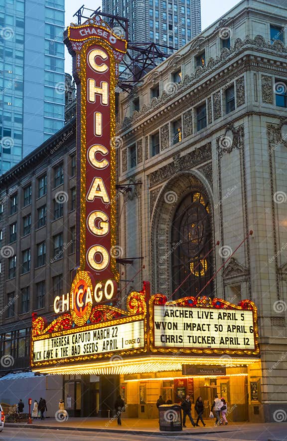 Chicago Theater editorial photography. Image of city 31820957