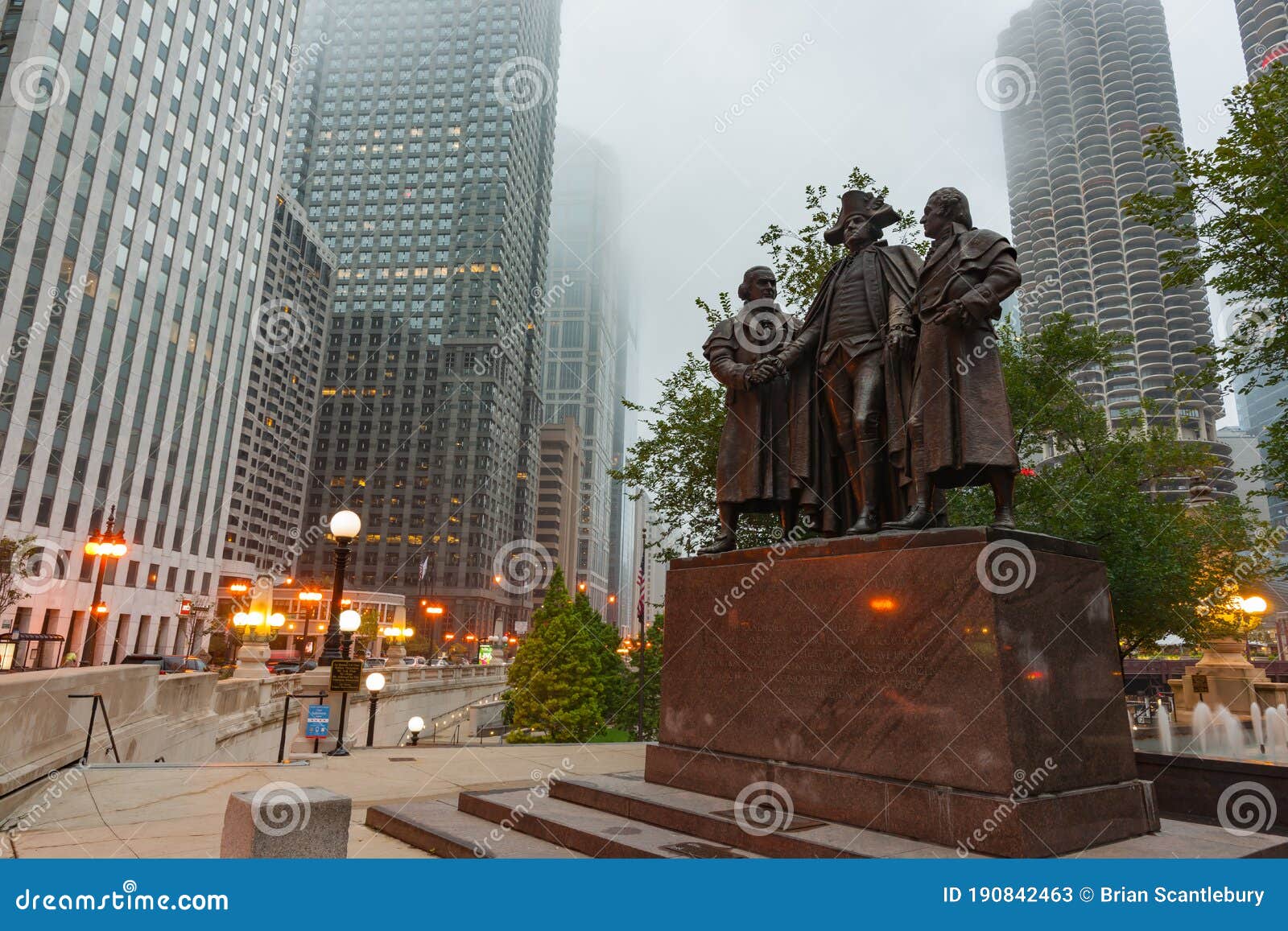 Heald Square Monument with George Washington, Robert Haym Salomon in Chicago Illinois Editorial Stock Photo - Image nature, morris: 190842463