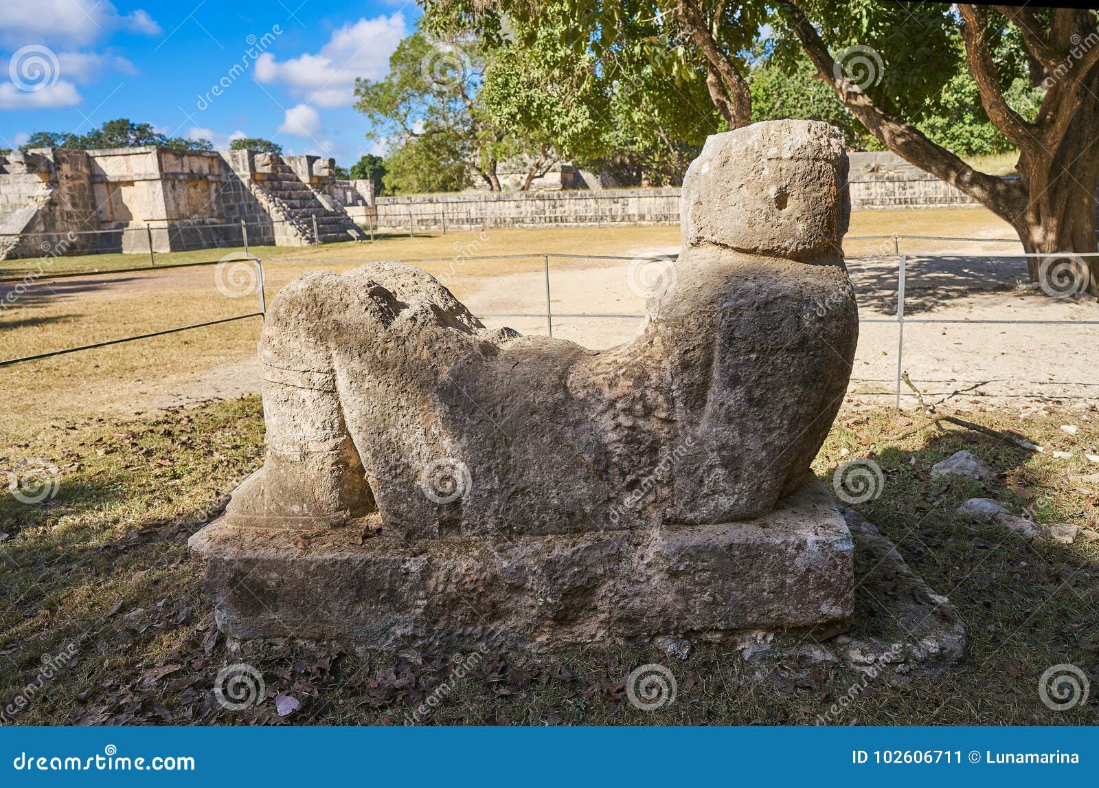 chichen itza chac mool sculpture yucatan