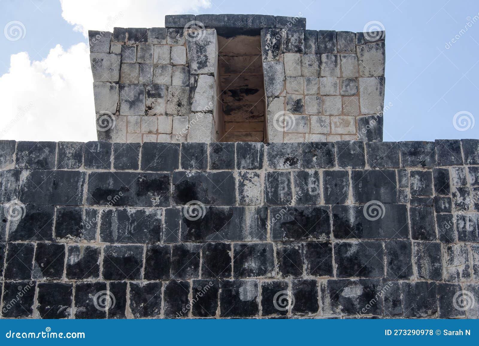 chichen itza ruins, juego de pelota, tinum, yucatan, mexico