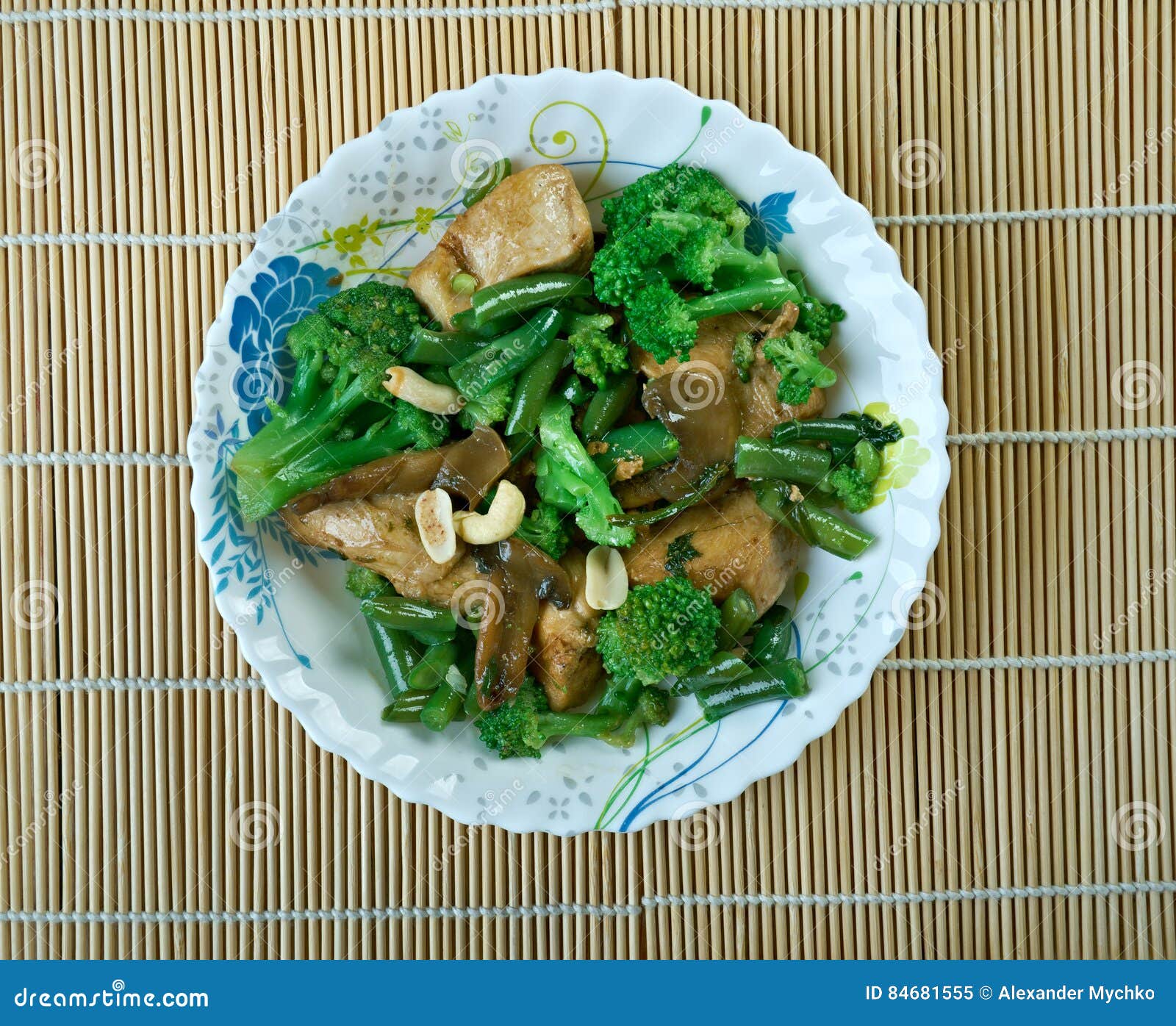 Chicken almond ding stock image. Image of cabbage, ding 84681555