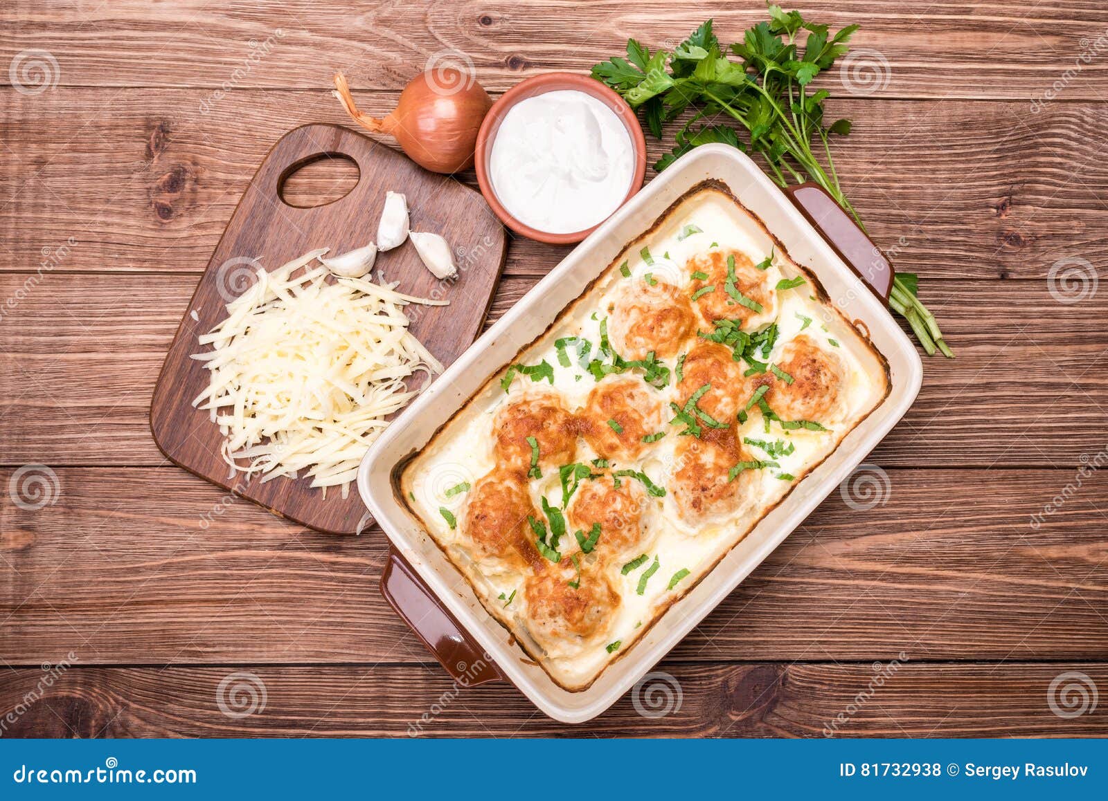 Chicken Balls in Cream Sauce . Stock Photo Image of meatballs, dish 81732938
