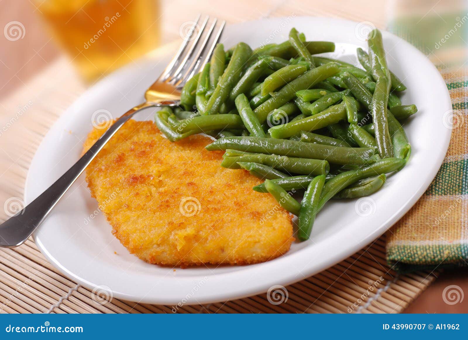 540+ Breaded Chicken Cutlet Stock Photos, Pictures & Royalty-Free Images -  iStock