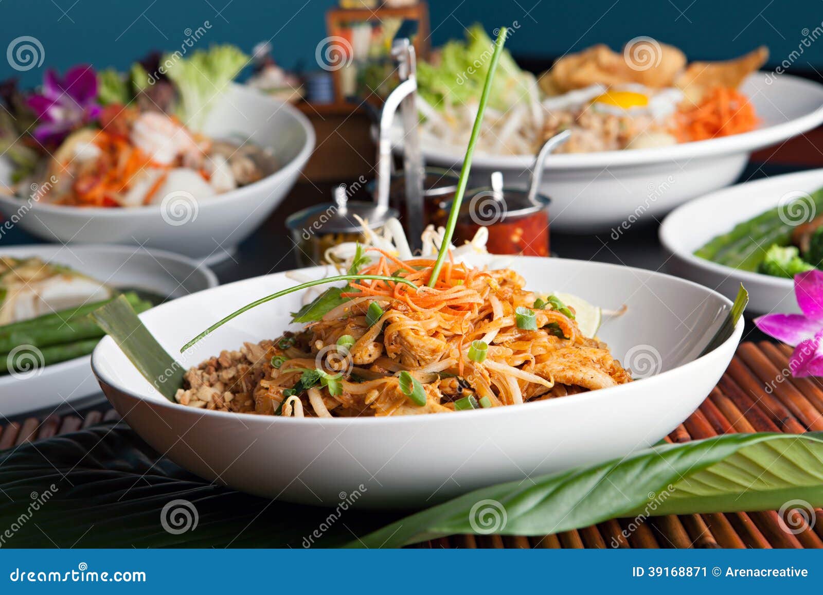 chicken pad thai