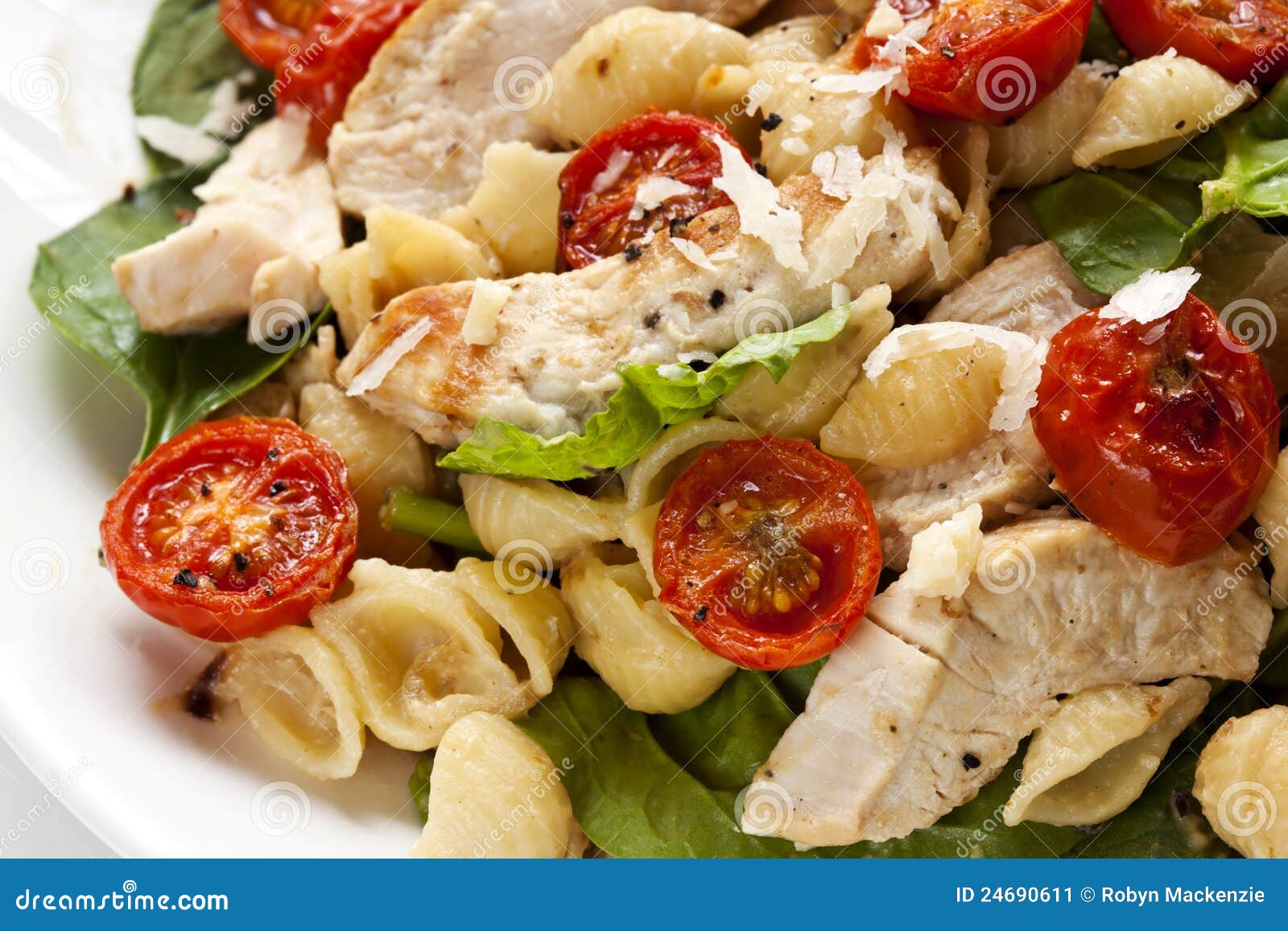 Chicken, Spinach and Tomato Pasta Stock Image - Image of spinach, close