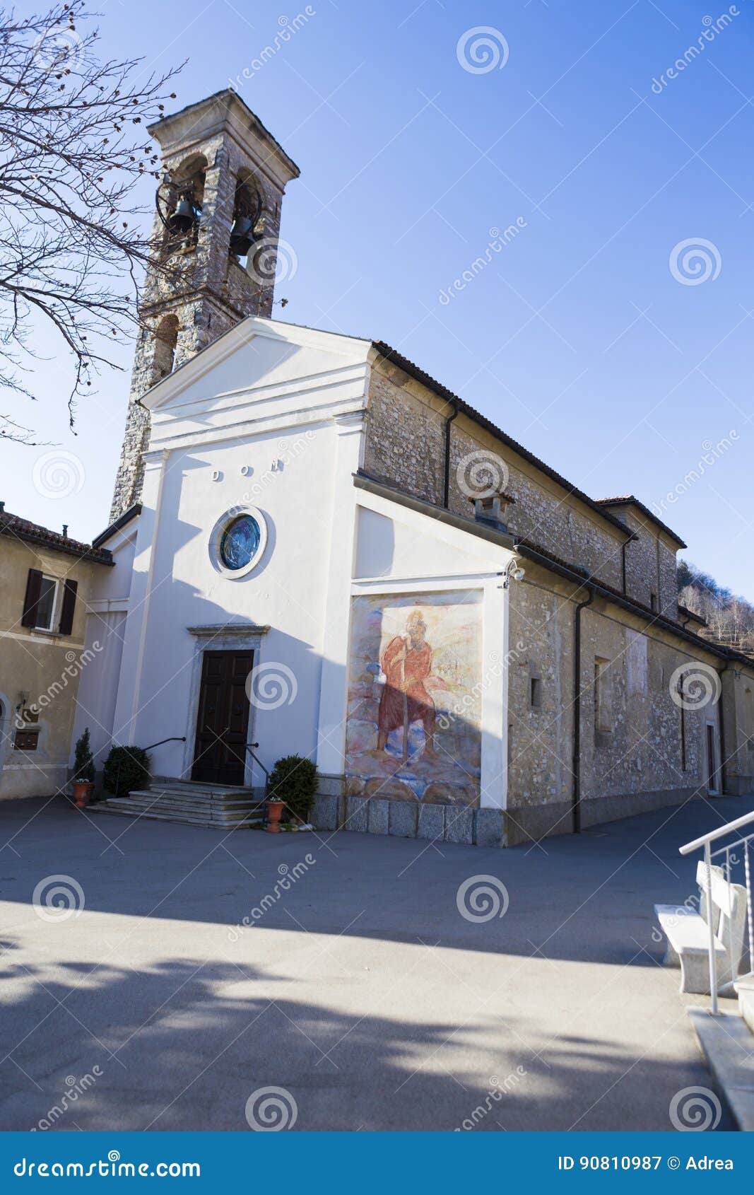 visiting chiesa dei santi simone e fedele