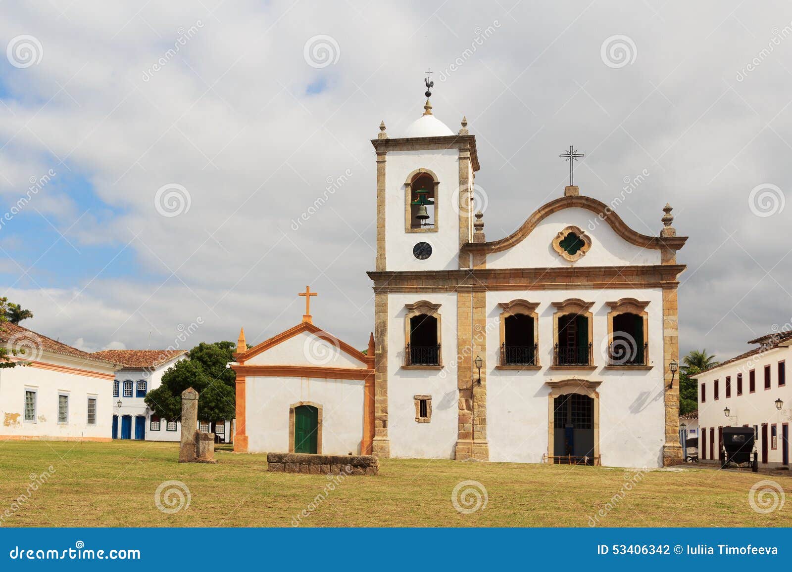 Risultati immagini per chiesa di paraty brasile?