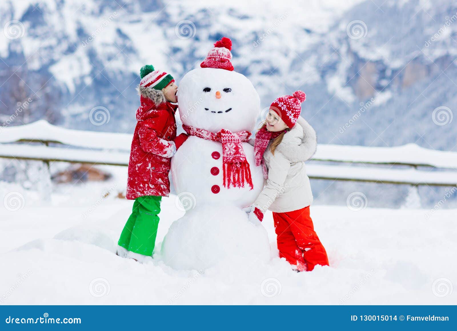 779 Build Snowman Royalty-Free Images, Stock Photos & Pictures