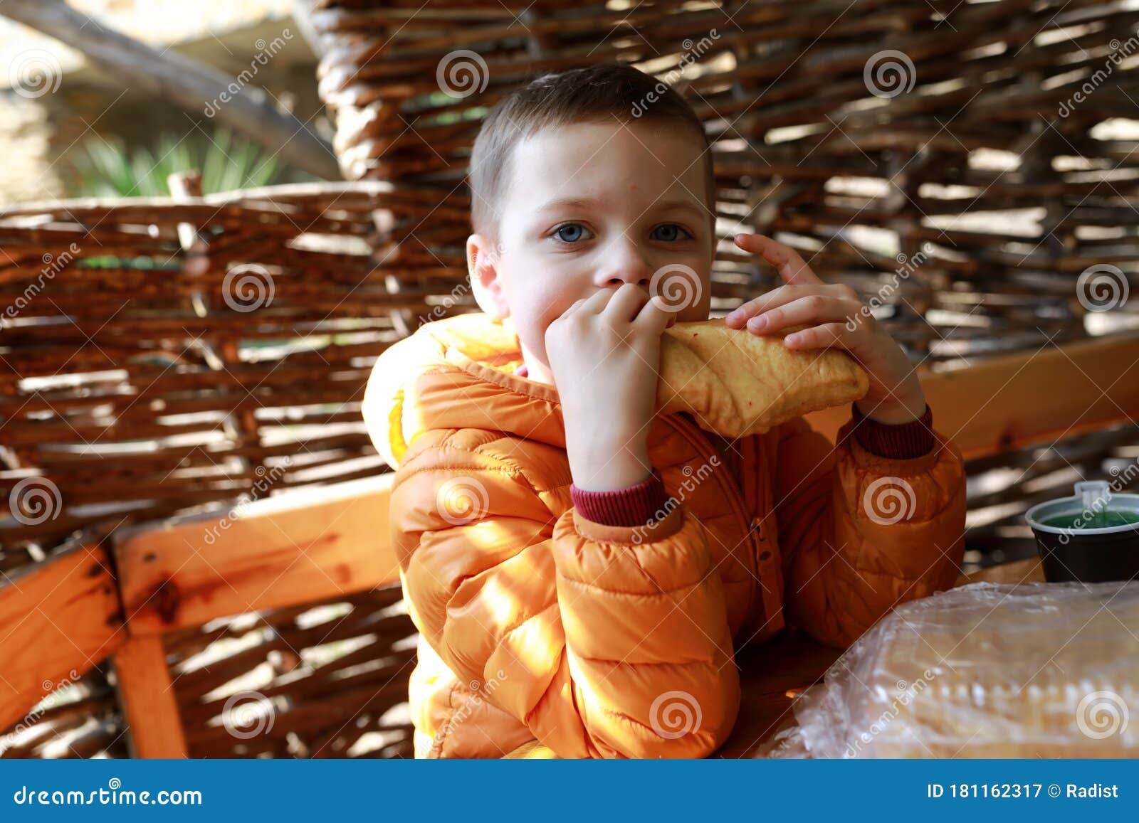 child eating khychin