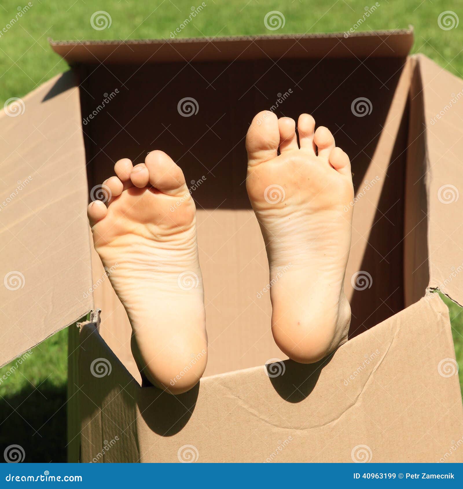 27,319 Child Girl Feet Stock Photos picture