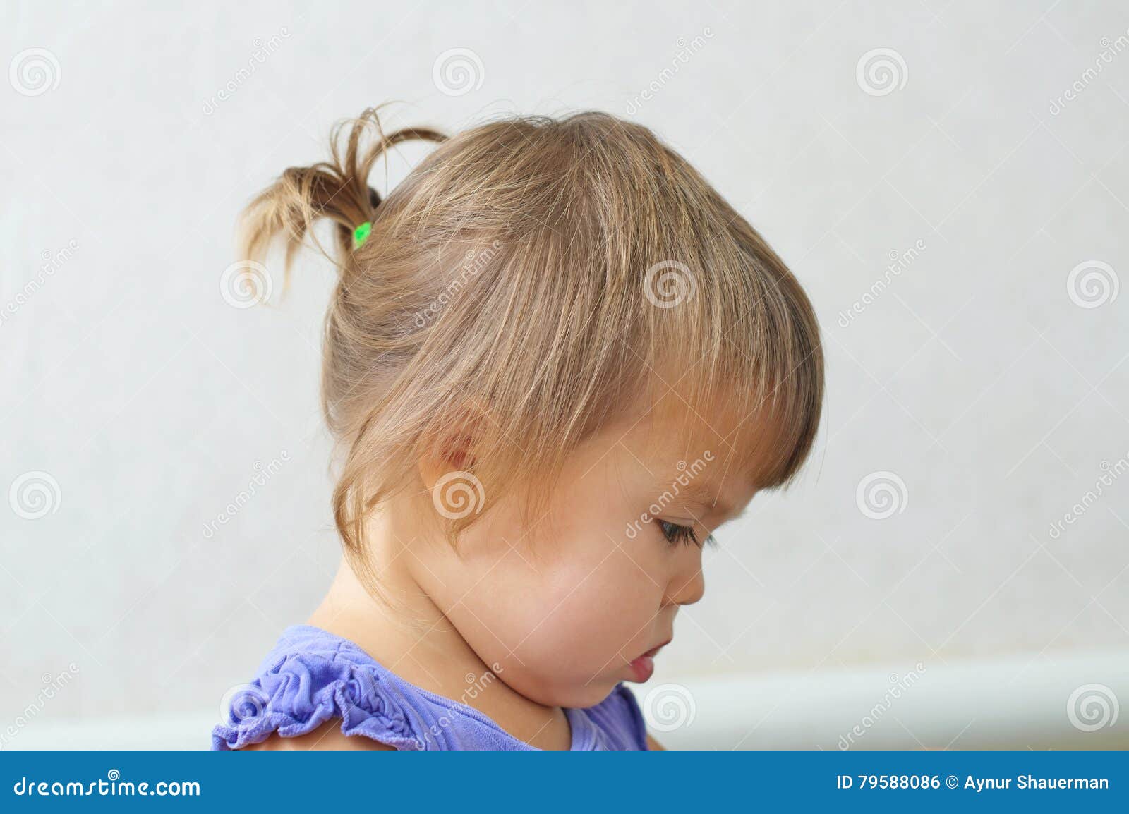 Child Girl First Hair Style - Tiny Tail, Profile of Baby Girl Ch Stock  Photo - Image of hairstyle, little: 79588086