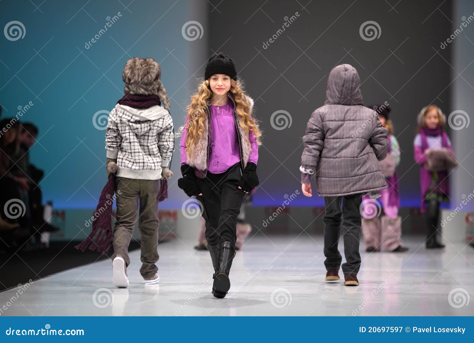 Child Models Walk the Catwalk Editorial Photography Image of little