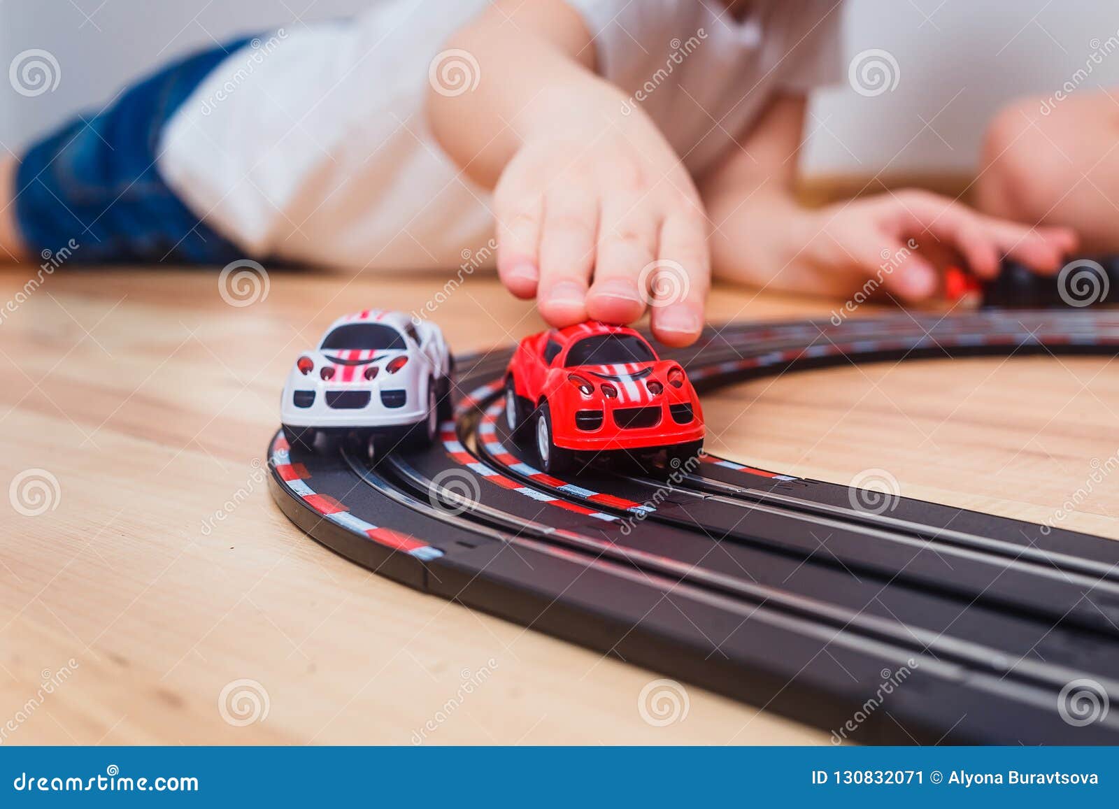 toy car track racing