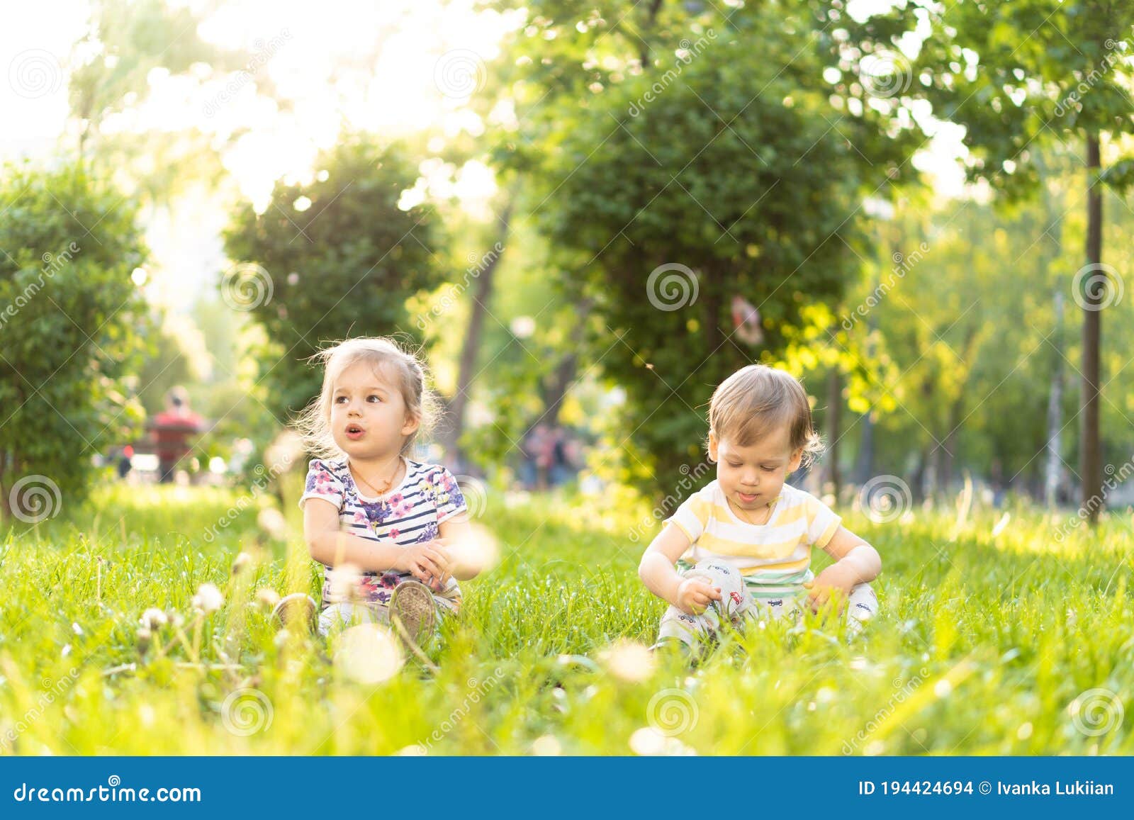 3 328 Cute Twins Boy Girl Photos Free Royalty Free Stock Photos From Dreamstime
