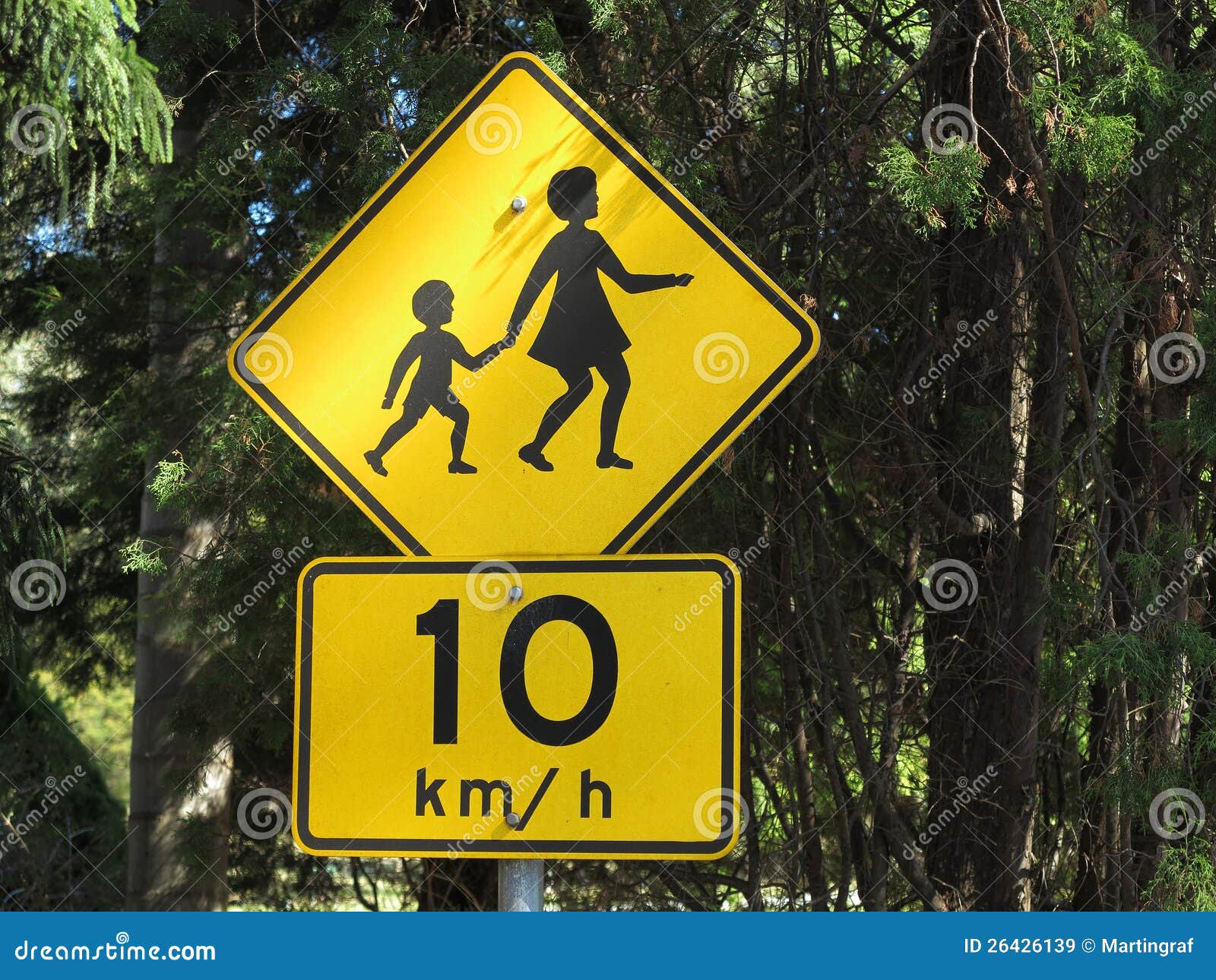 22+ Thousand Children Crossing Sign Royalty-Free Images, Stock