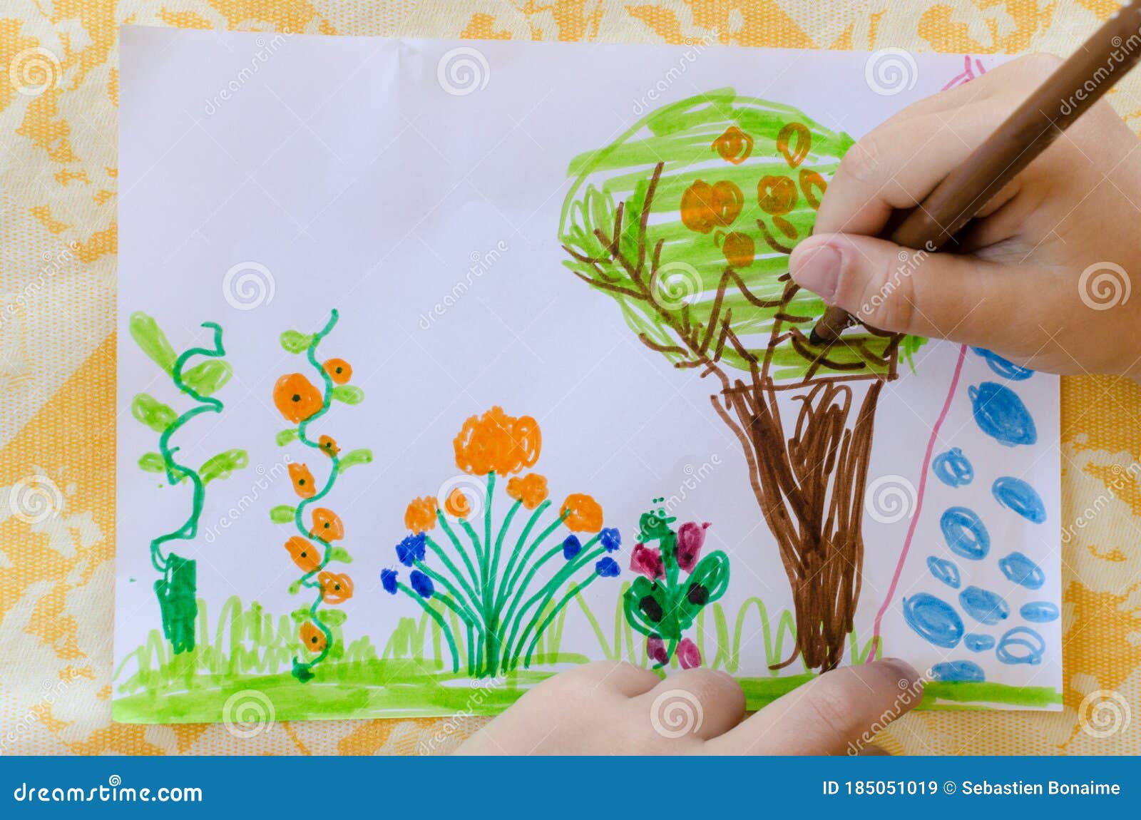 Aggregate more than 141 trees with flowers drawing vietkidsiq.edu.vn