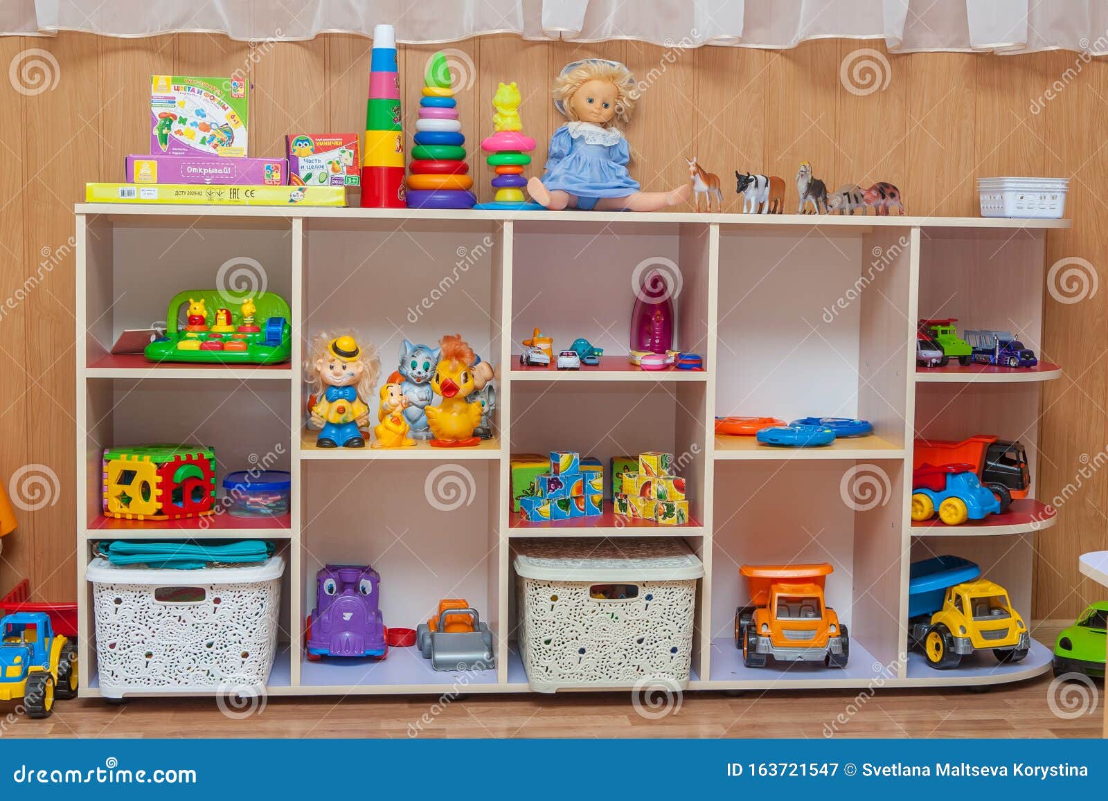 toys cupboard