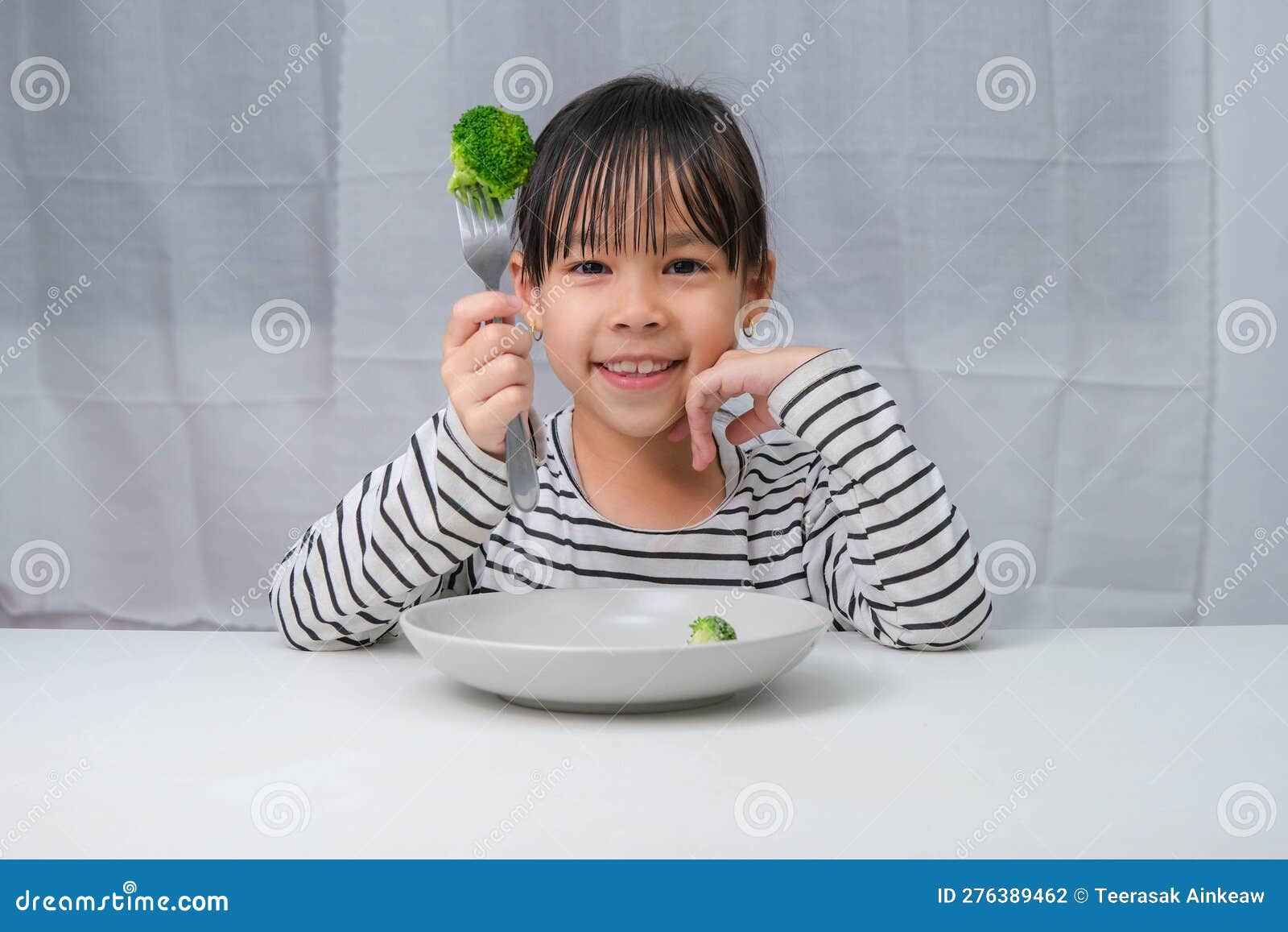 Children Love To Eat Vegetables. Stock Photo - Image of enjoy, asian