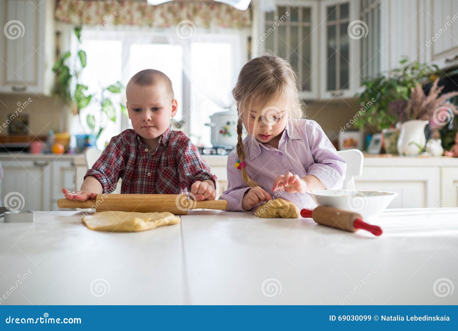 Funny young child making mess in kitchen hi-res stock photography and  images - Alamy