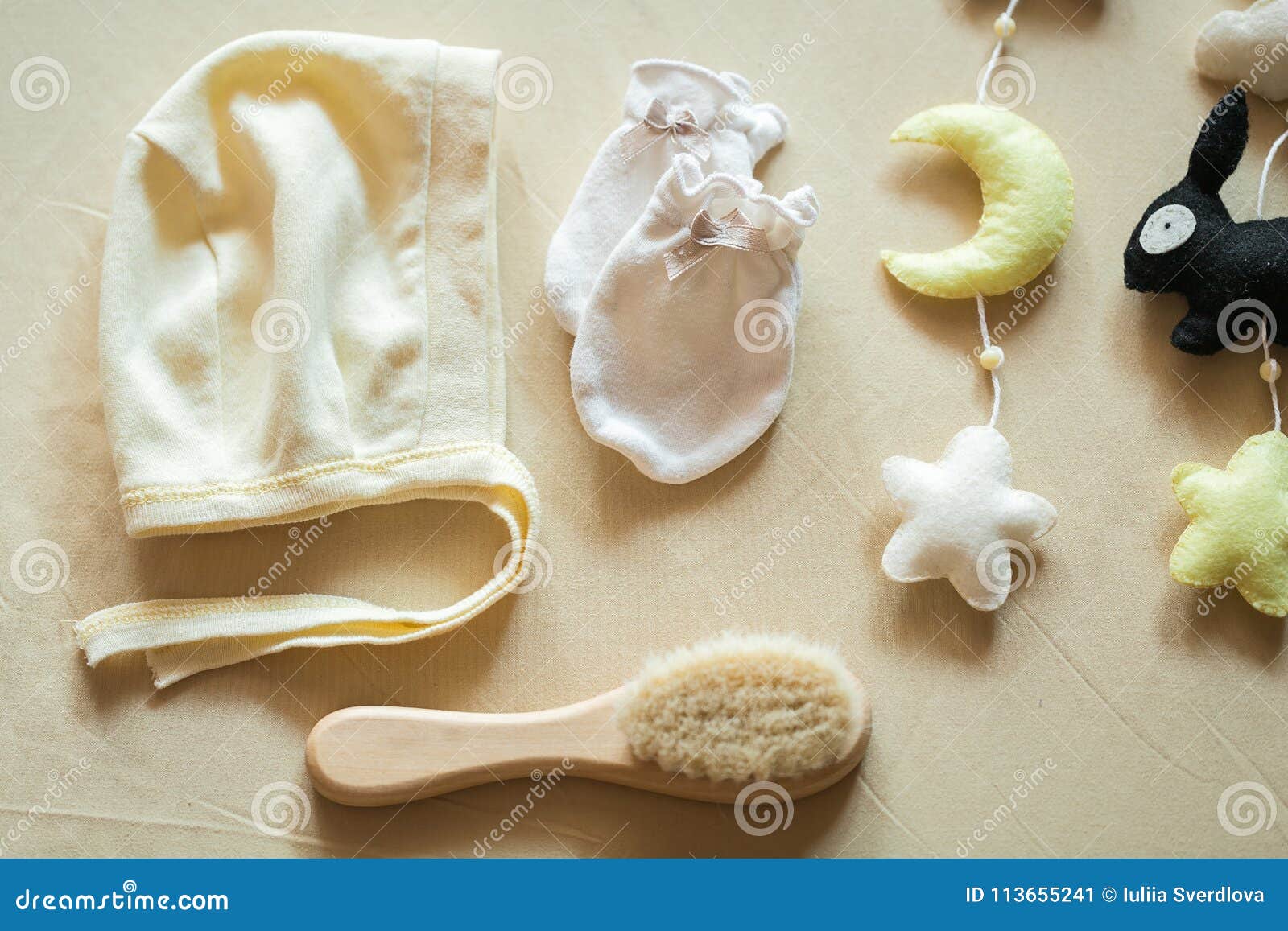 Children`s Accessories, Children`s Mobile, Comb and Cap Stock Image Image of accessories, felt