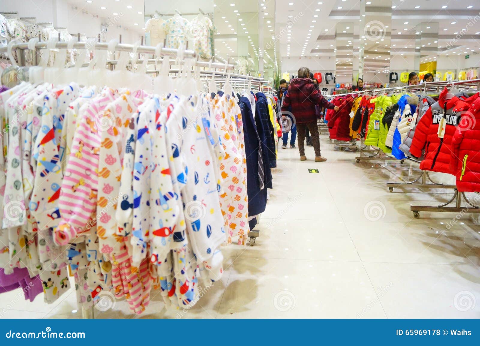 Children S Clothing Store Interior Landscape Editorial Stock Photo - Image  of china, approaching: 65969178