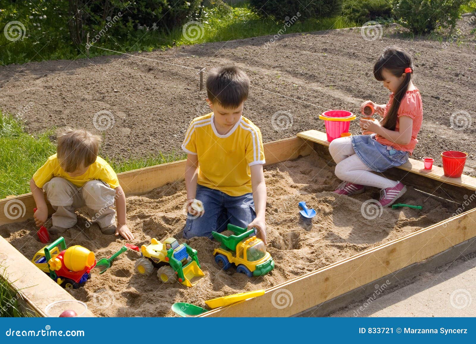 sand for kids sand pit
