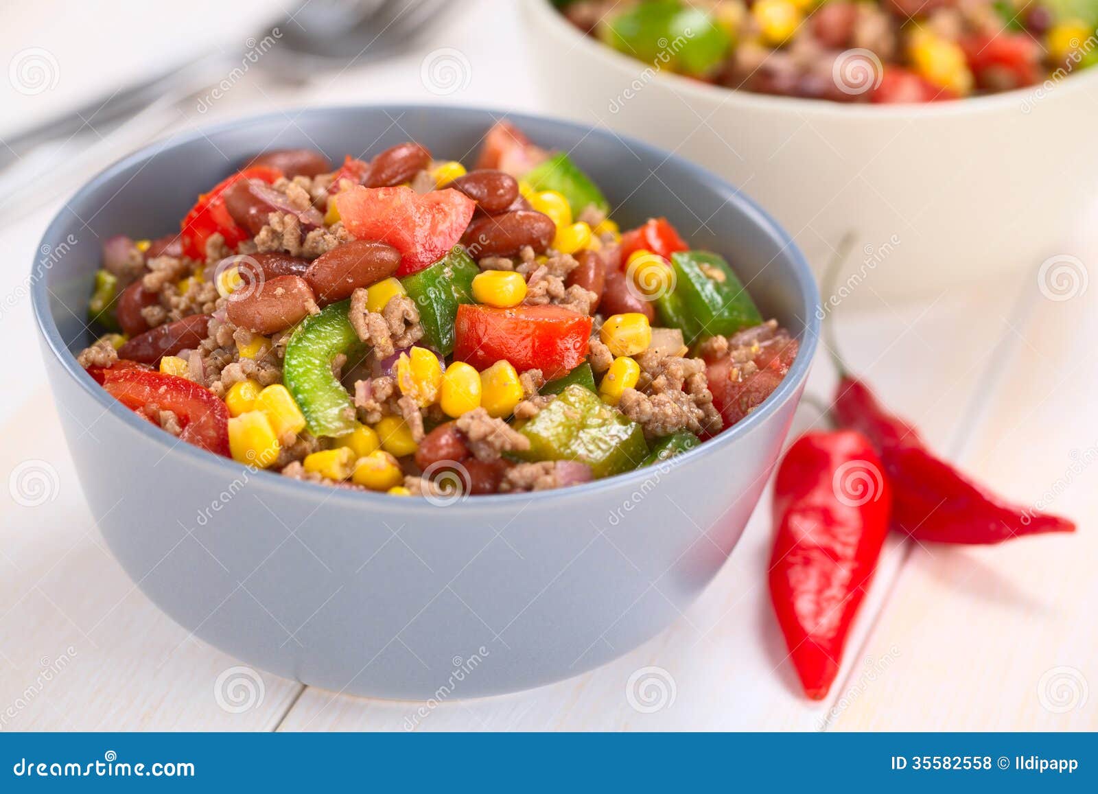 Chili con carneSalat stockfoto. Bild von rindfleisch 35582558