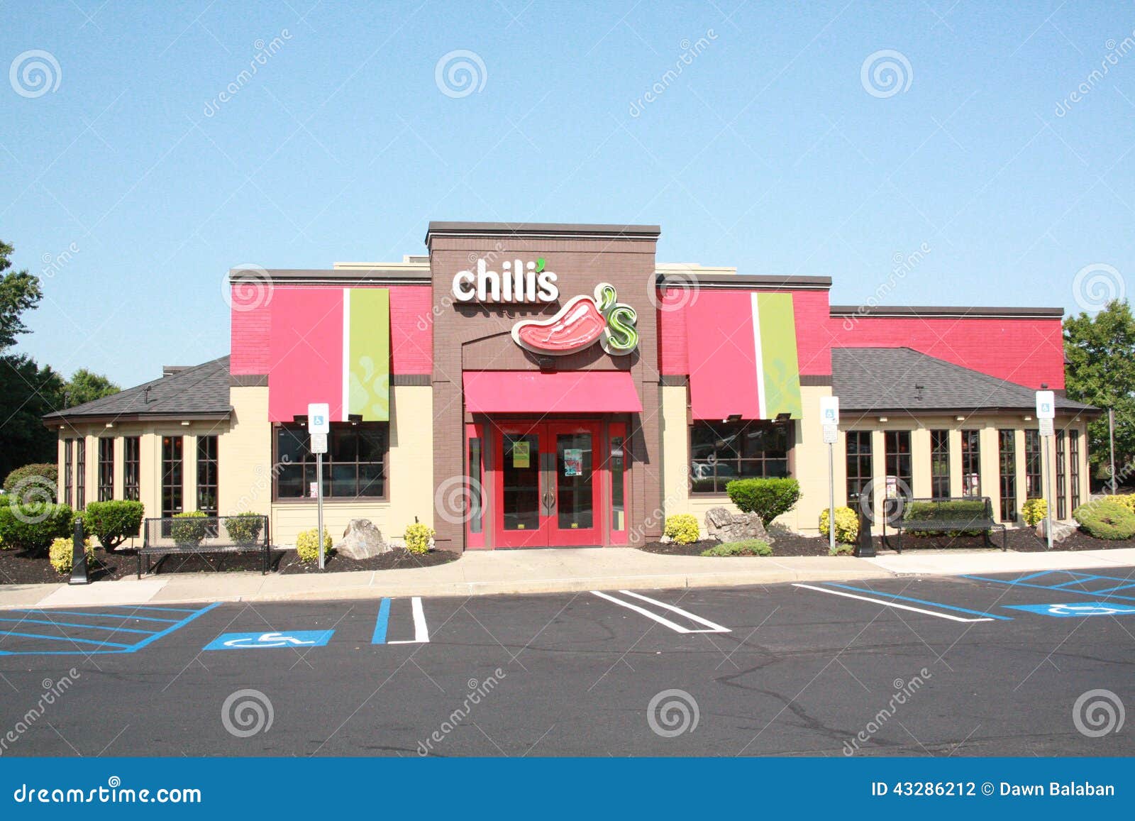 Chilis Resturant Dzwi Wejściowy Fotografia Editorial Obraz złożonej z