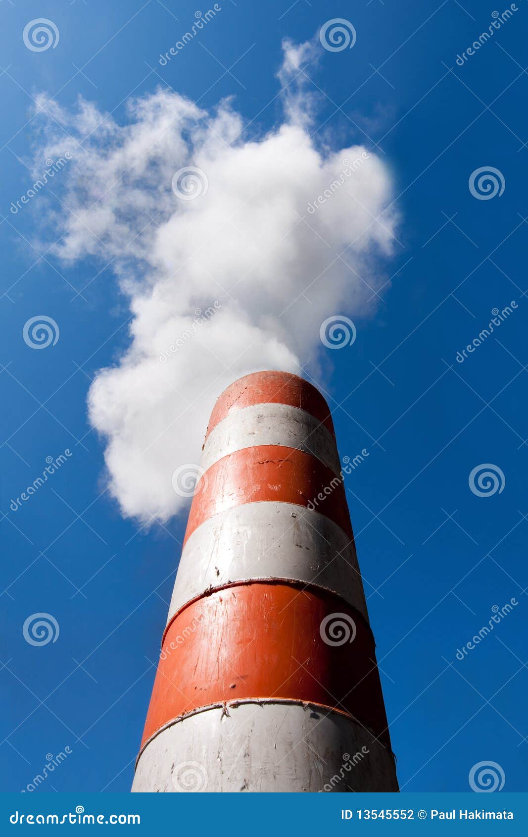 Chimenea Industrial Del Extractor Del Foto de archivo - gases: 13545552