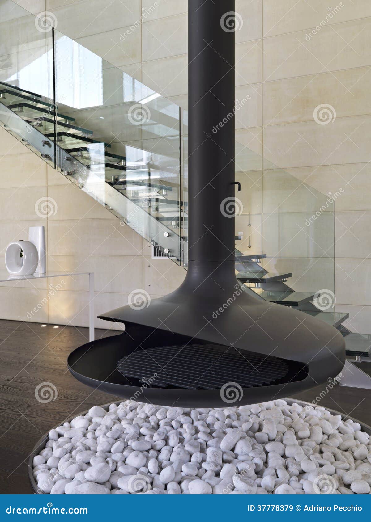 Chimenea Para Una Sala De Estar Moderna Imagen de archivo - Imagen de