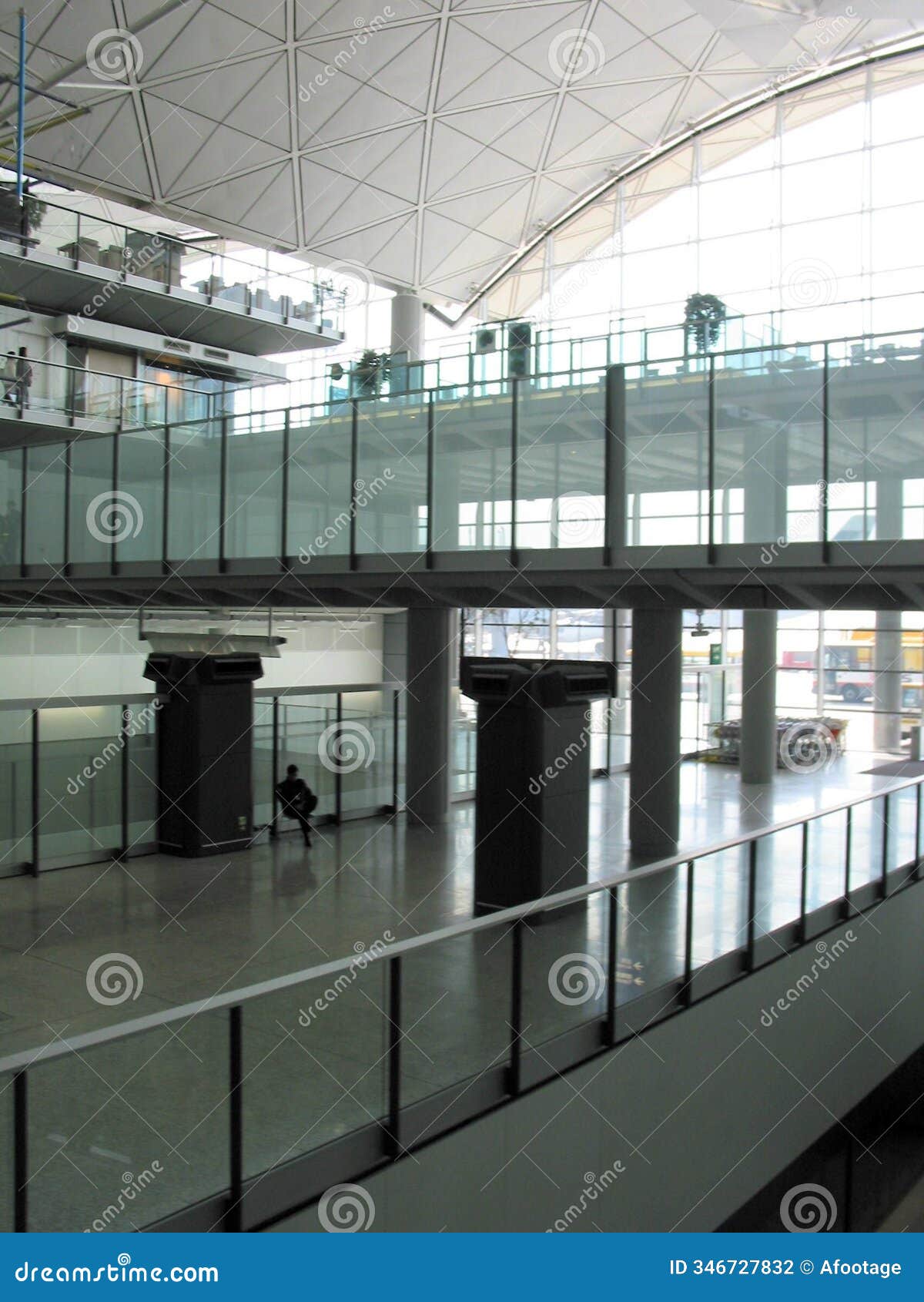 china hong kong international airport terminal building entrance hall, curve ceiling and link-bridge