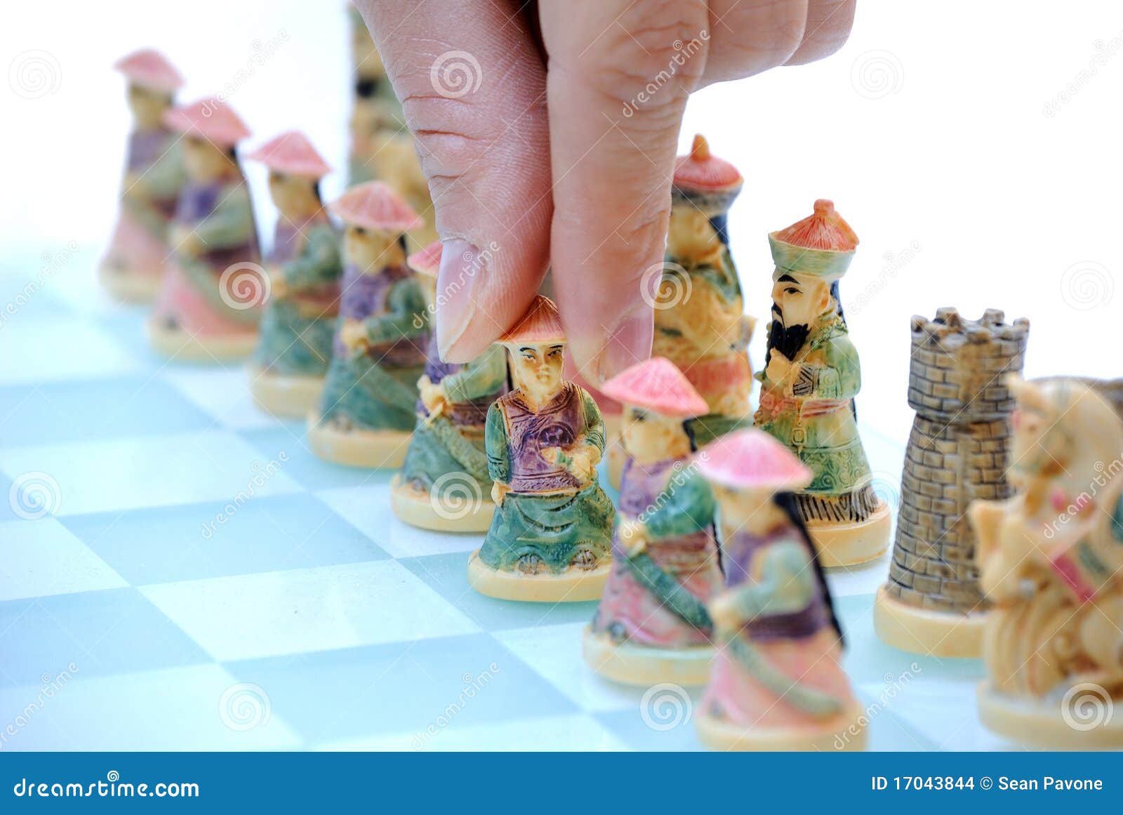 Chessboard asia hi-res stock photography and images - Alamy