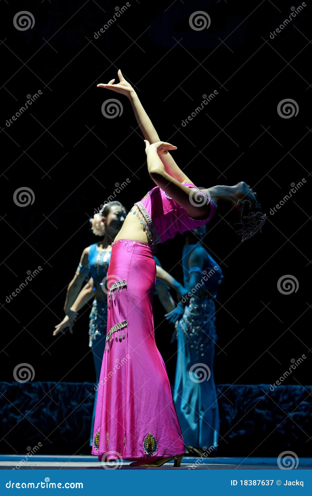 Chinese Dai ethnic dance editorial photography. Image of ethnic 18387637