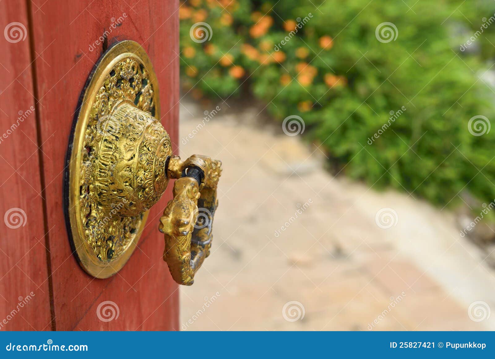 Chinese door knob stock image. Image of oriental, golden 25827421