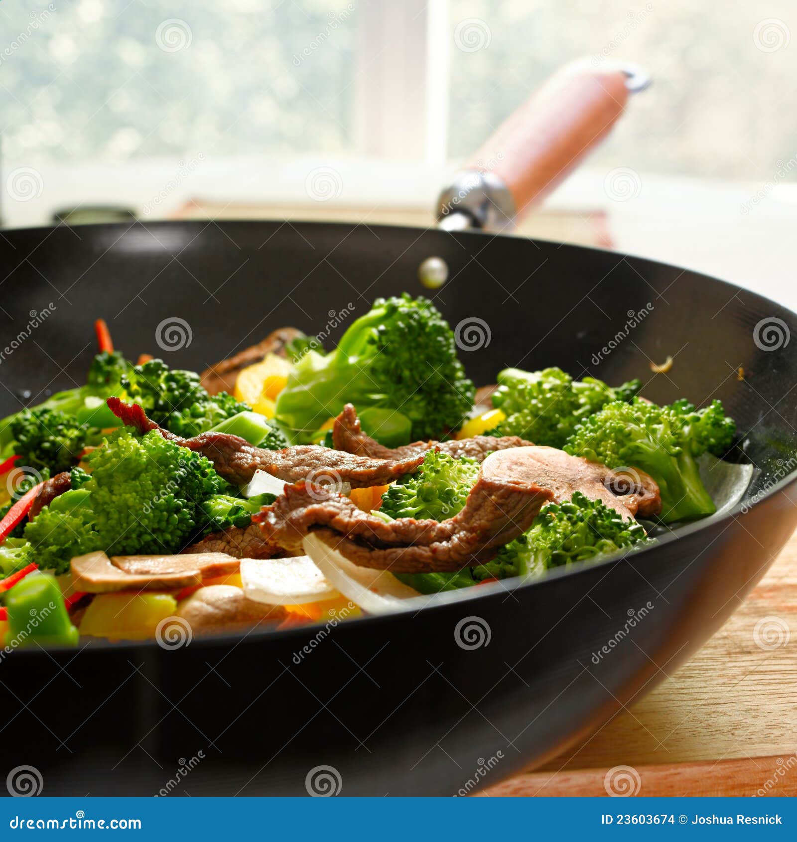 Chinese Food - Beef and Vegetable Wok Stiry Fry Stock Photo - Image of