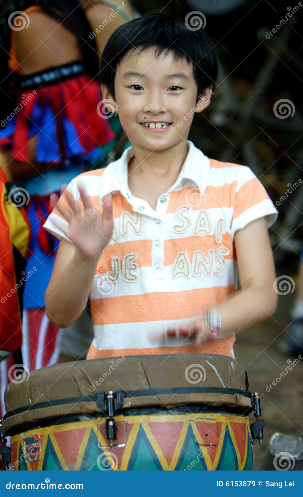 chinese girl plays drum