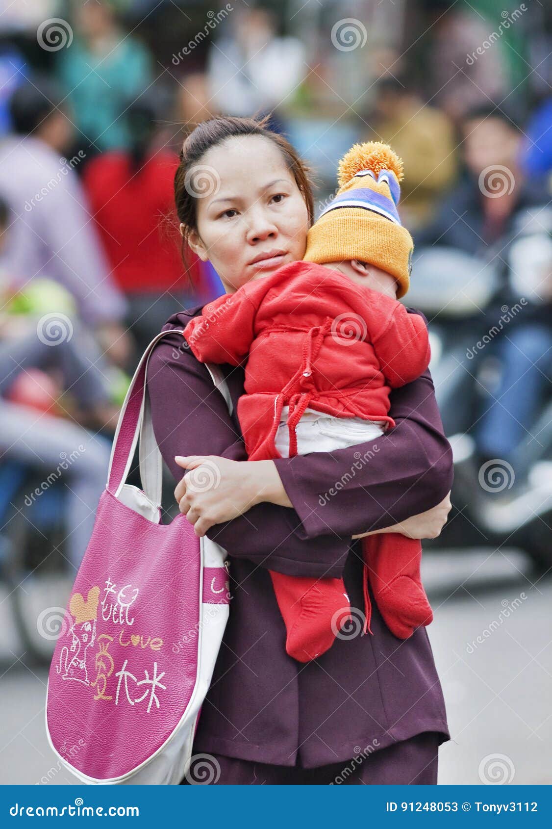 Chinese Mother with Her Child in City Center, Sanya, China Editorial ...