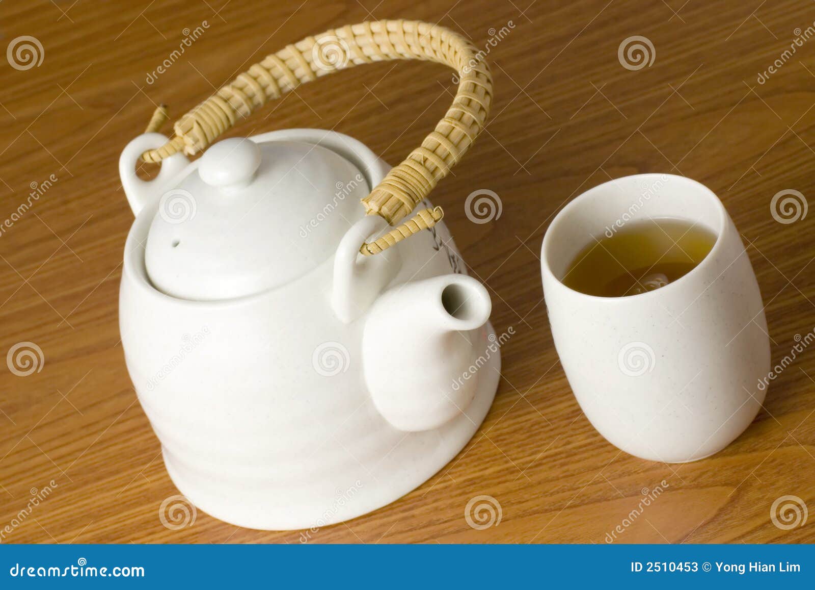 Chinese tea pot and cup stock image. Image of drink, culture 2510453