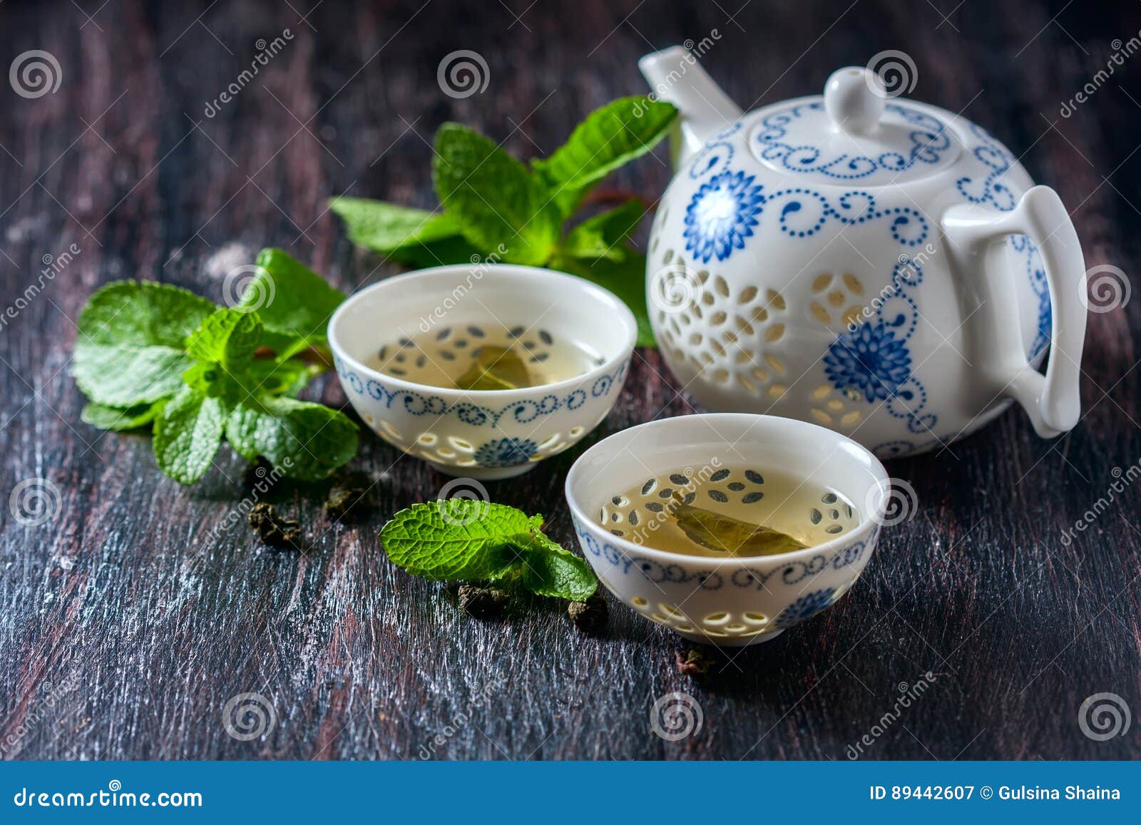 Chinese Tea Set, Green Tea and Fresh Mint. Stock Image Image of
